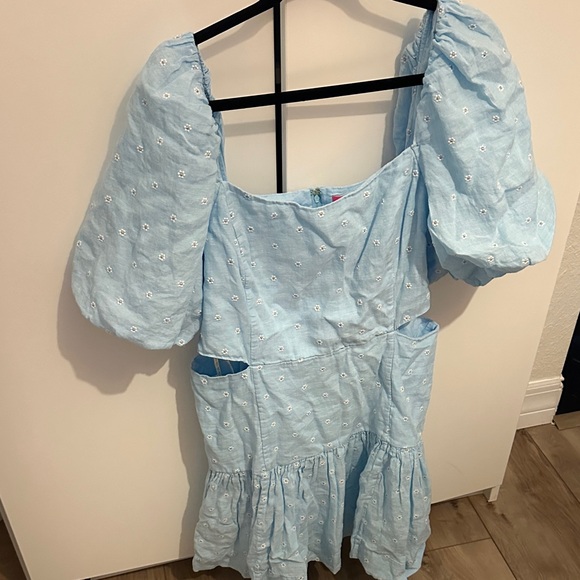Lilly Pulitzer Dresses & Skirts - Lilly Pulitzer Sky Blue Embroidered Lennon dress size 16 brand new never worn!